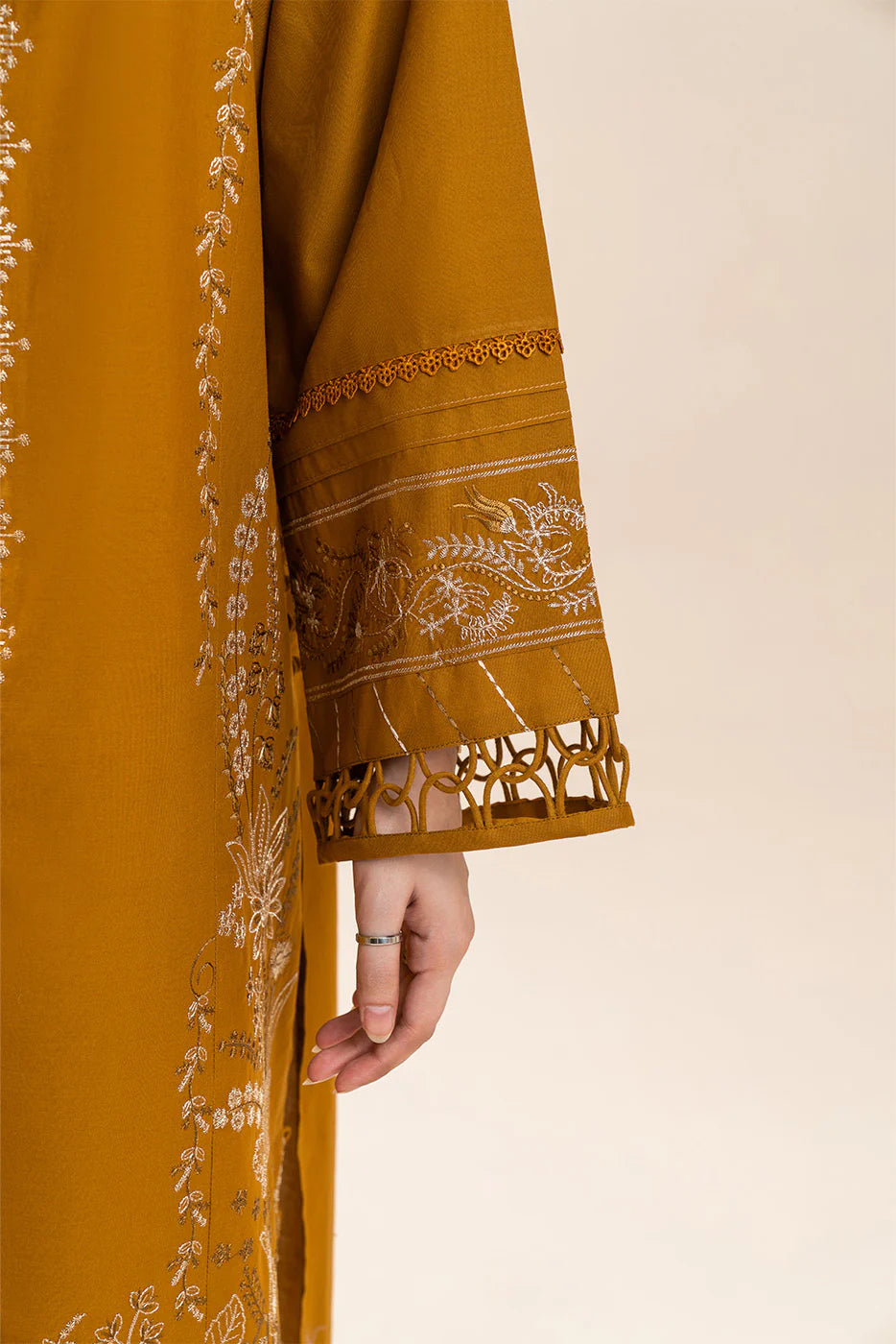 3 PIECE EMBROIDERED LAWN SUIT-MUSTARD MAJESTY (UNSTITCHED)