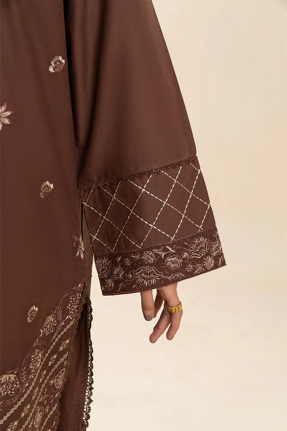 3 PIECE EMBROIDERED LAWN SUIT-MAHOGANY (UNSTITCHED)