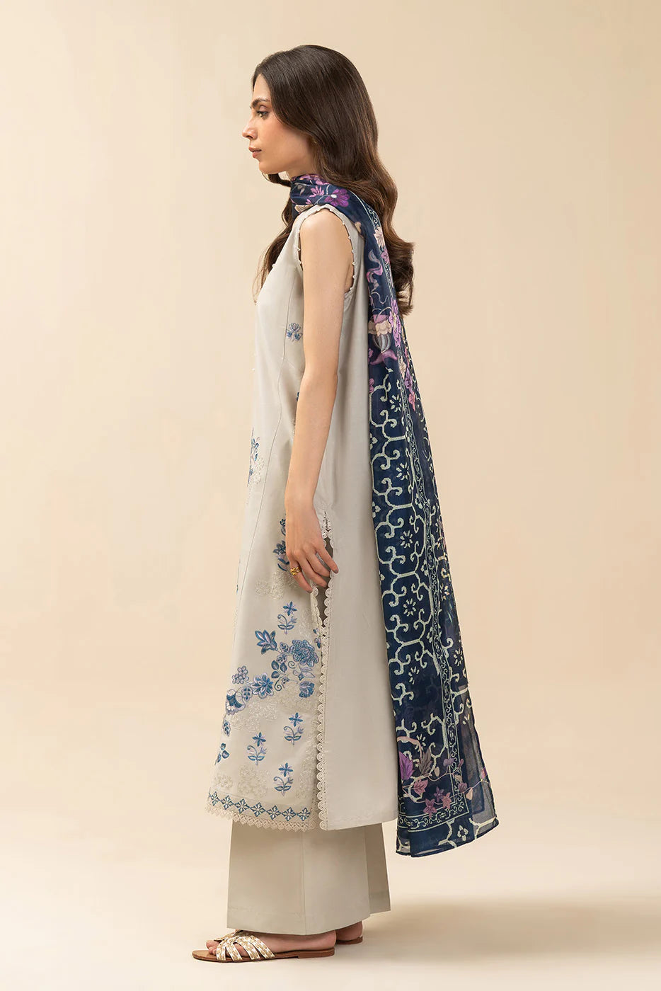 3 PIECE EMBROIDERED LAWN SUIT-LAPIS LAZULI (UNSTITCHED)