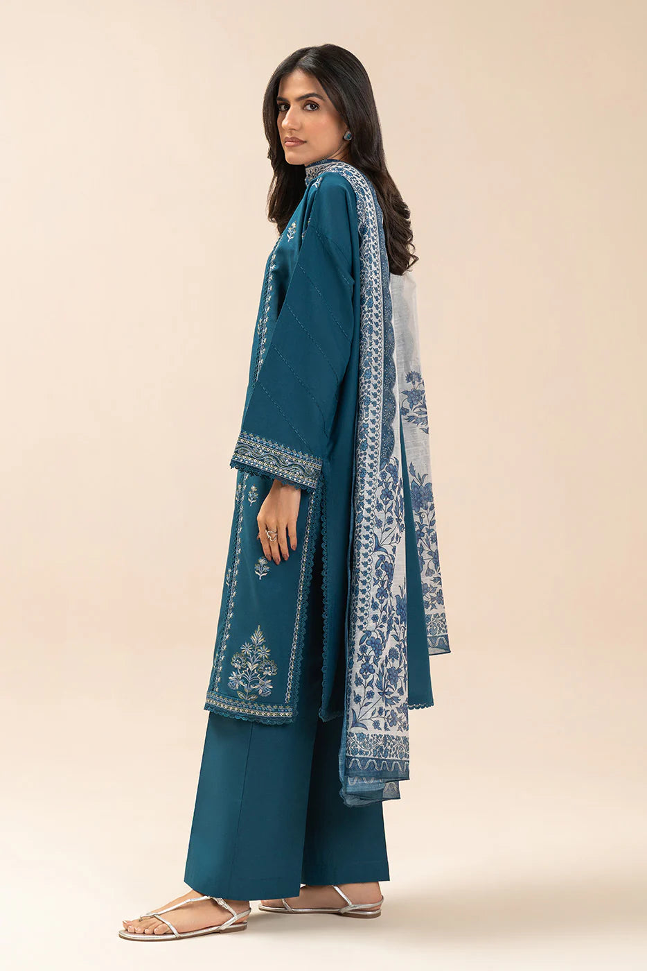3 PIECE EMBROIDERED LAWN SUIT-OCEANIC LUXE (UNSTITCHED)