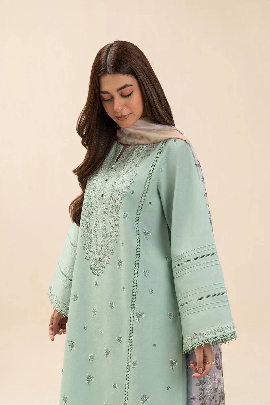2 PIECE EMBROIDERED LAWN SUIT-MINTY GARDEN (UNSTITCHED)