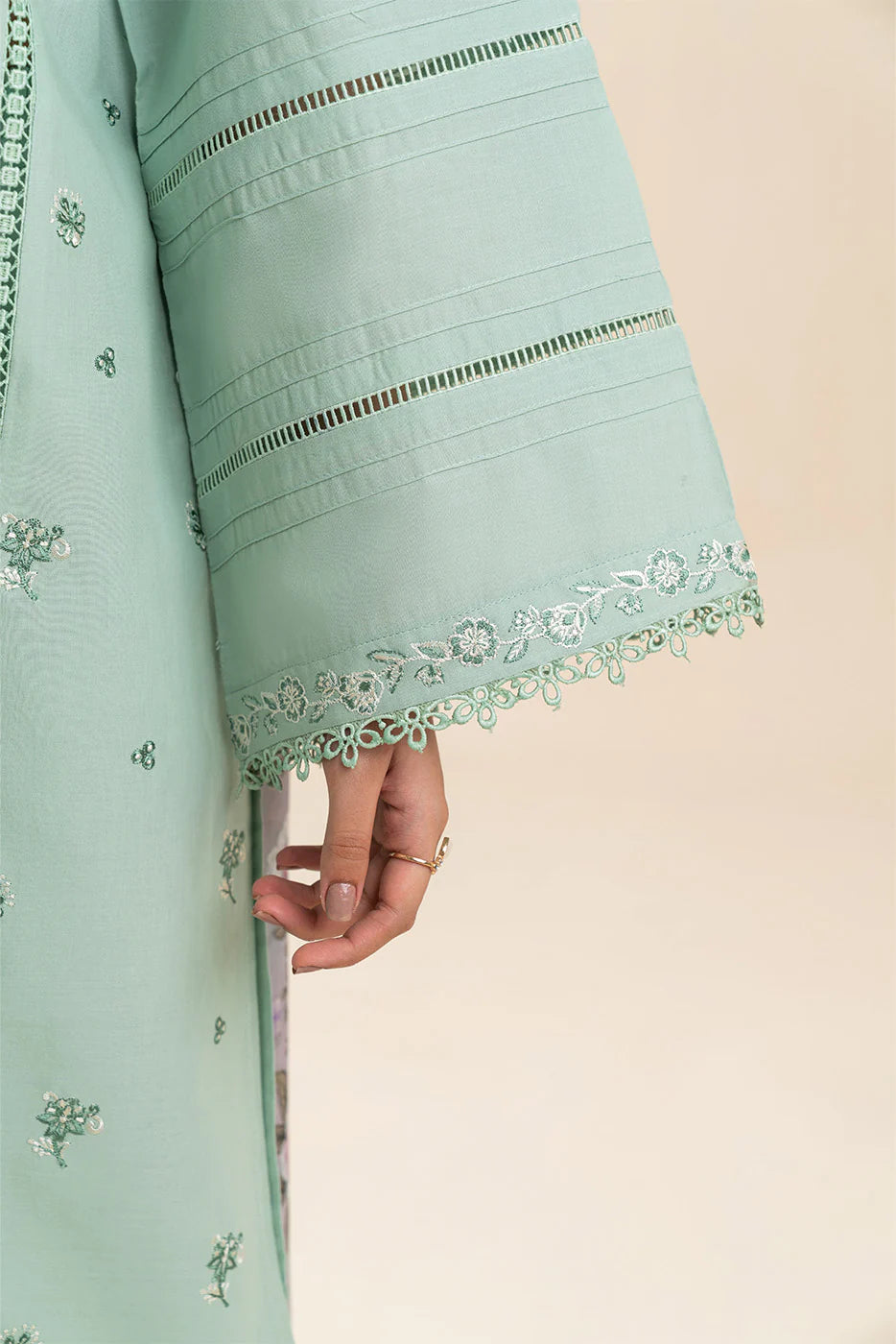 2 PIECE EMBROIDERED LAWN SUIT-MINTY GARDEN (UNSTITCHED)
