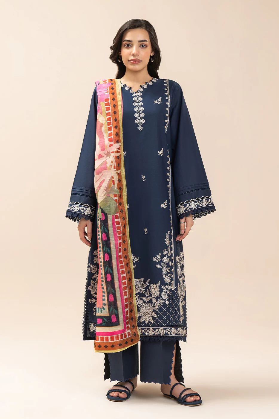 3 PIECE EMBROIDERED LAWN SUIT-STELLAR BLOOM (UNSTITCHED)