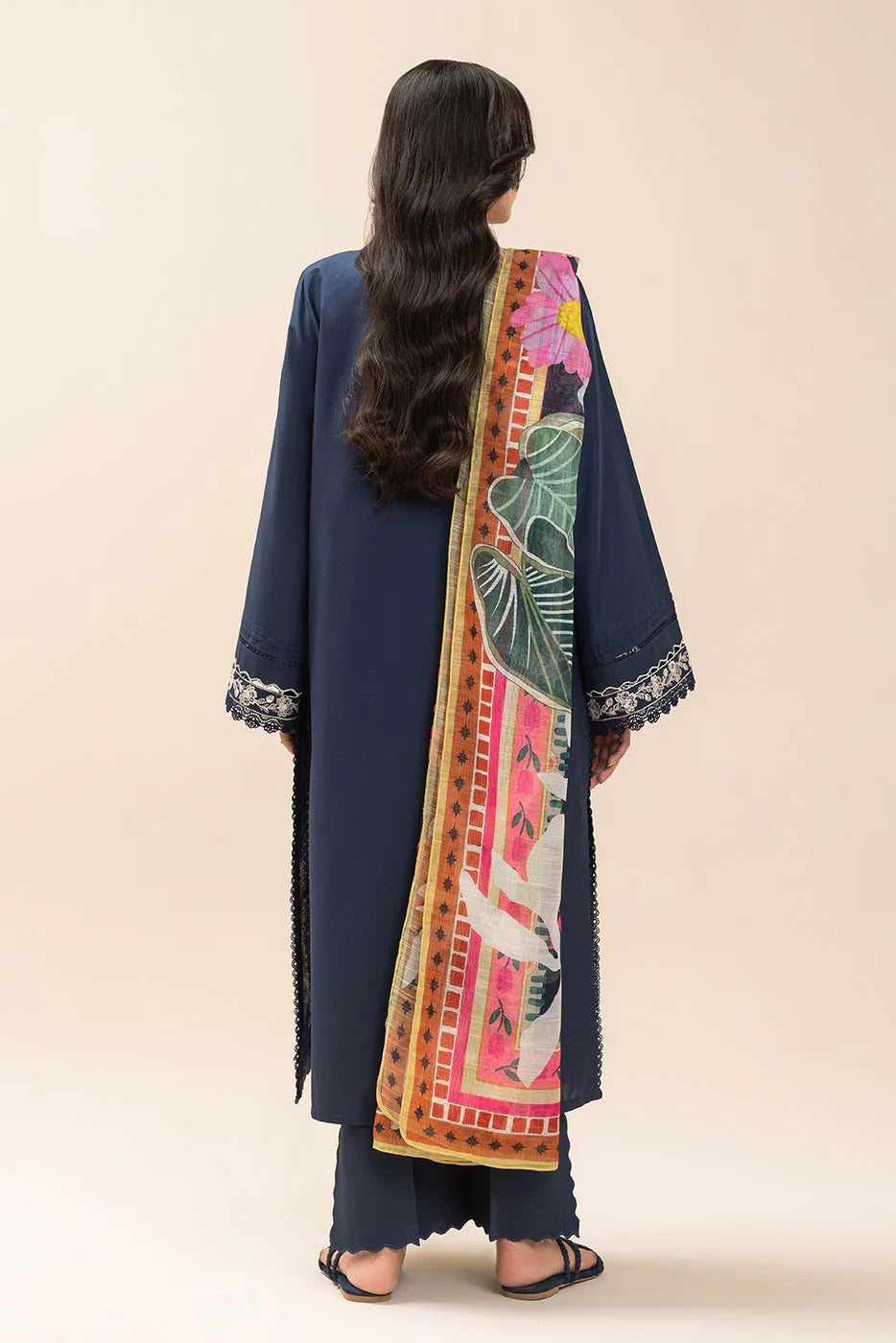 3 PIECE EMBROIDERED LAWN SUIT-STELLAR BLOOM (UNSTITCHED)