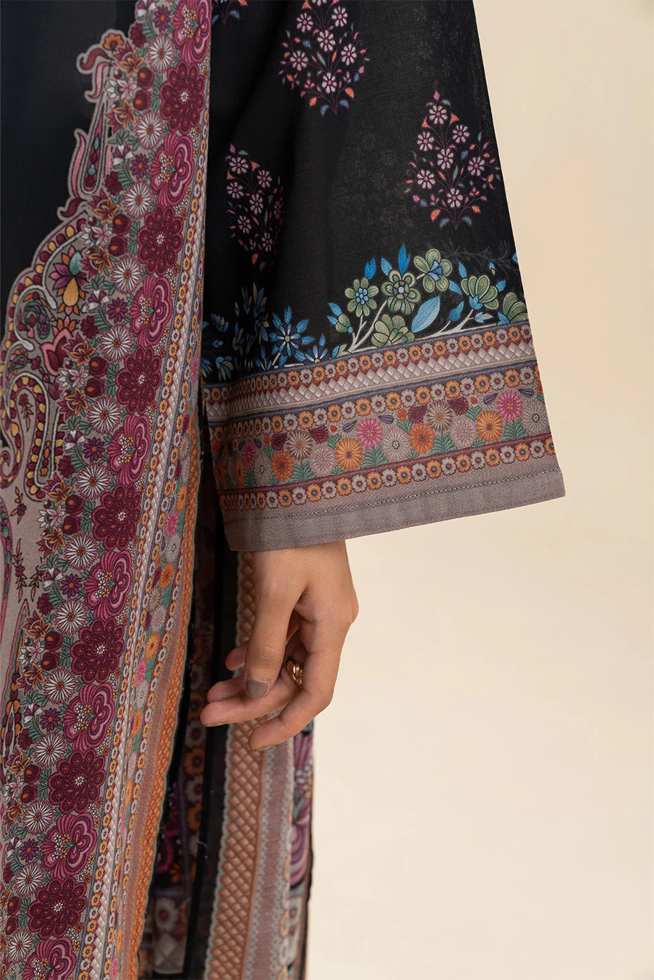 3 PIECE PRINTED LAWN SUIT-BLACK CYPRESS (UNSTITCHED)