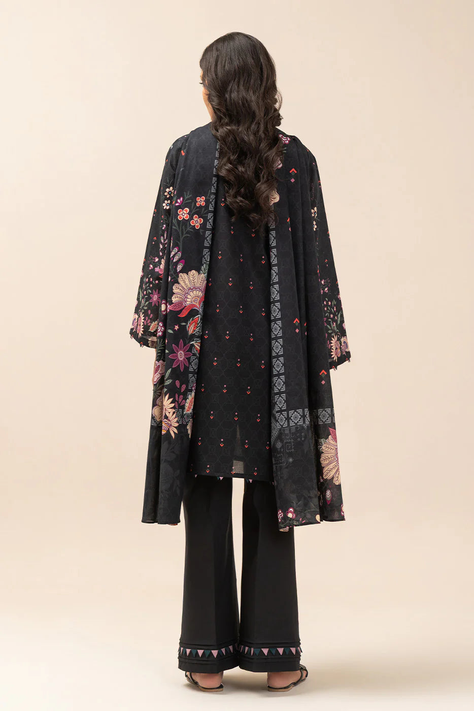 3 PIECE PRINT LAWN SUIT-FLORAL ECLIPSE (UNSTITCHED)