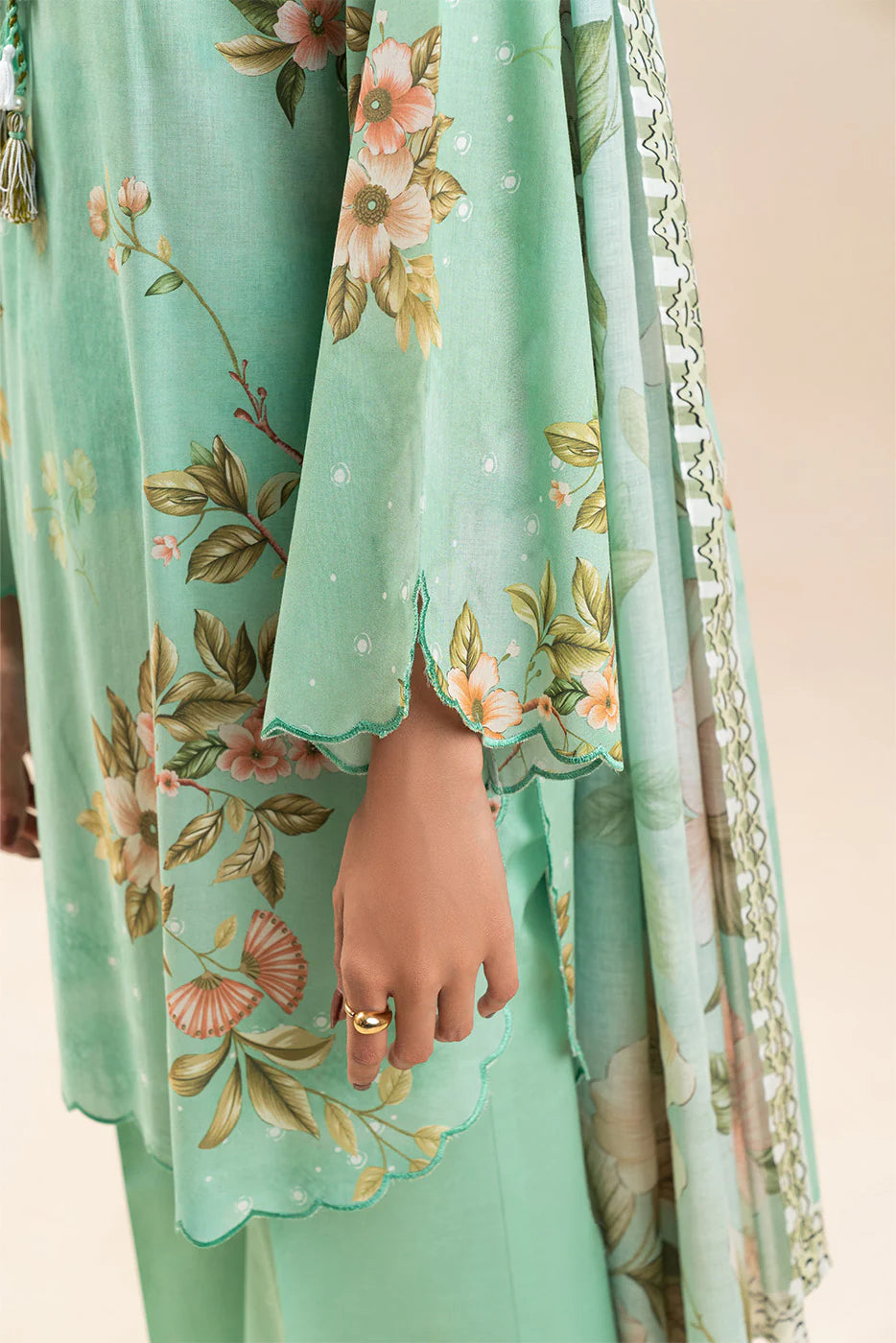 3 PIECE PRINT LAWN SUIT-FLORAL SERENITY (UNSTITCHED)