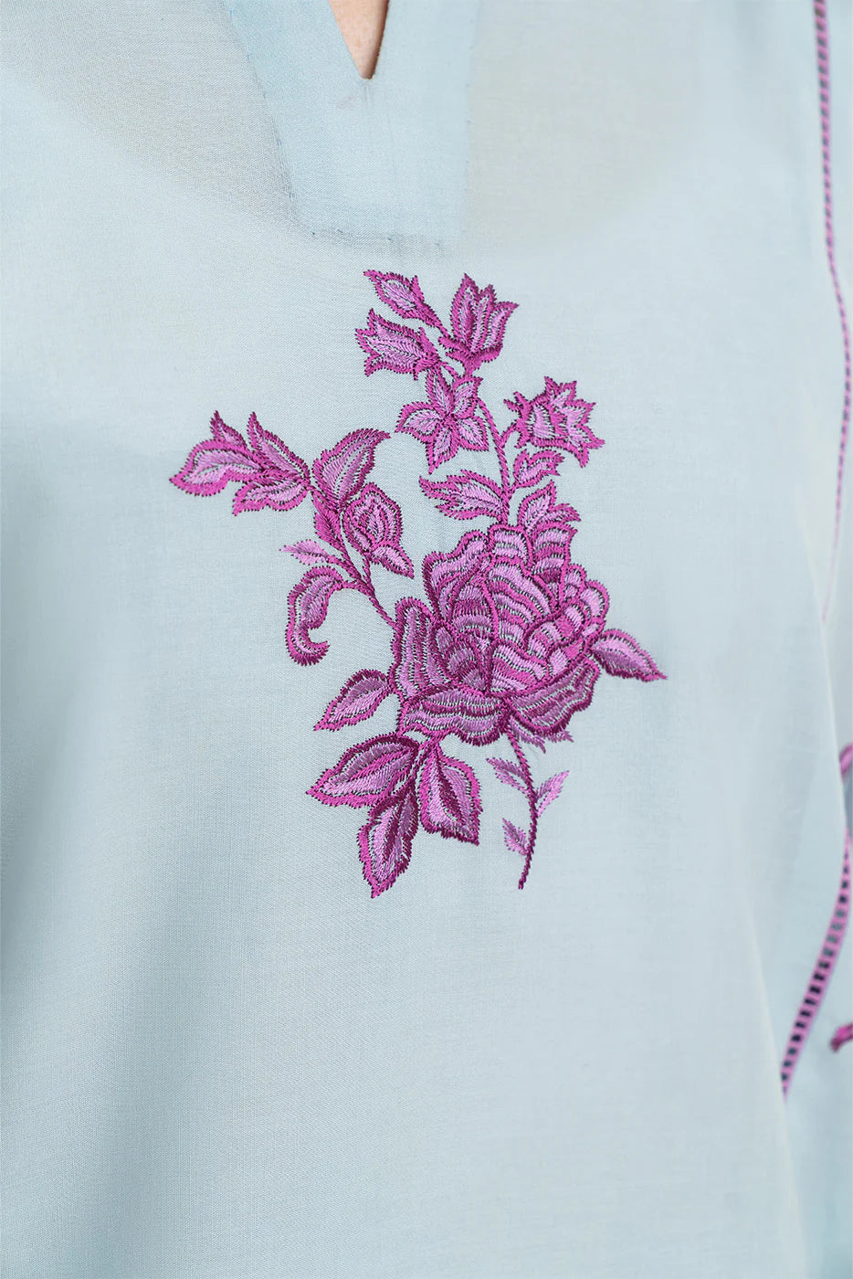 3 PIECE EMBROIDERED LAWN SUIT-BLUEBELL BLOOM (UNSTITCHED)